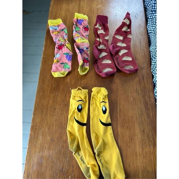 Men”s graphic socks bundle yellow, maroon and peach 6-10 - Picture 1 of 2